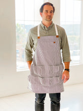 Load image into Gallery viewer, Barred Rock- Striped Apron