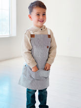 Load image into Gallery viewer, Barred Rock- Striped Apron