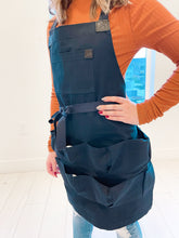 Load image into Gallery viewer, Langshan- Dark Canvas & Black Apron